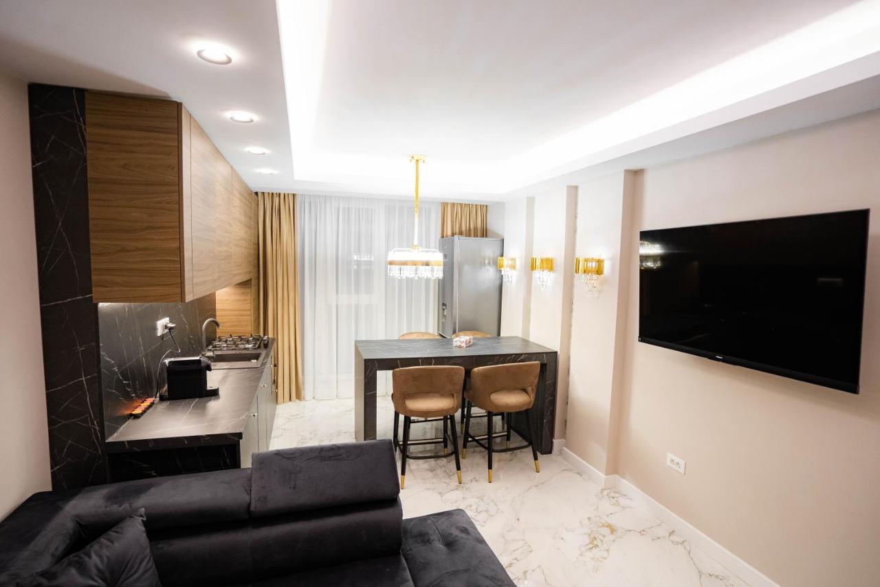 Deluxe Aparthotel Marwell Residence 苏恰瓦 外观 照片