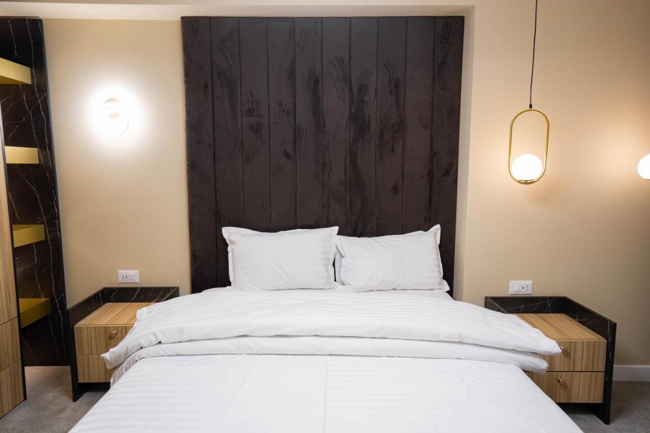 Deluxe Aparthotel Marwell Residence 苏恰瓦 外观 照片