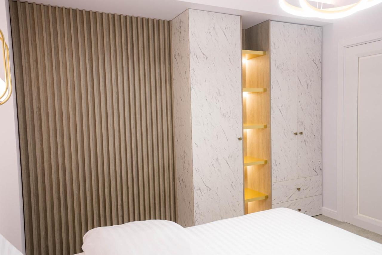 Deluxe Aparthotel Marwell Residence 苏恰瓦 外观 照片
