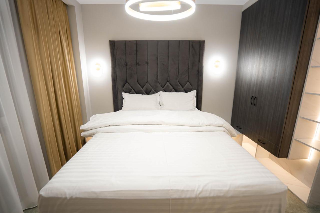 Deluxe Aparthotel Marwell Residence 苏恰瓦 外观 照片