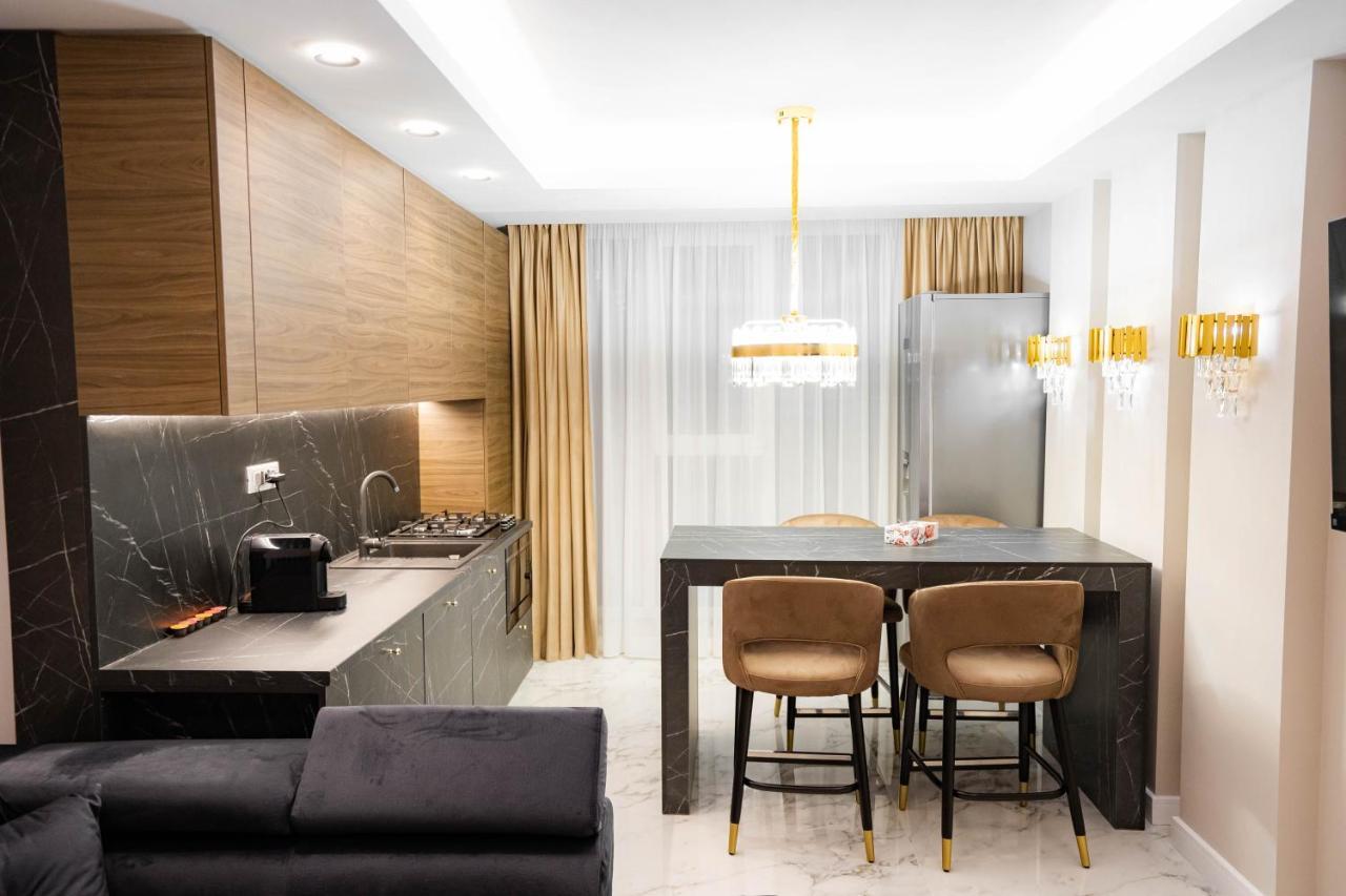 Deluxe Aparthotel Marwell Residence 苏恰瓦 外观 照片