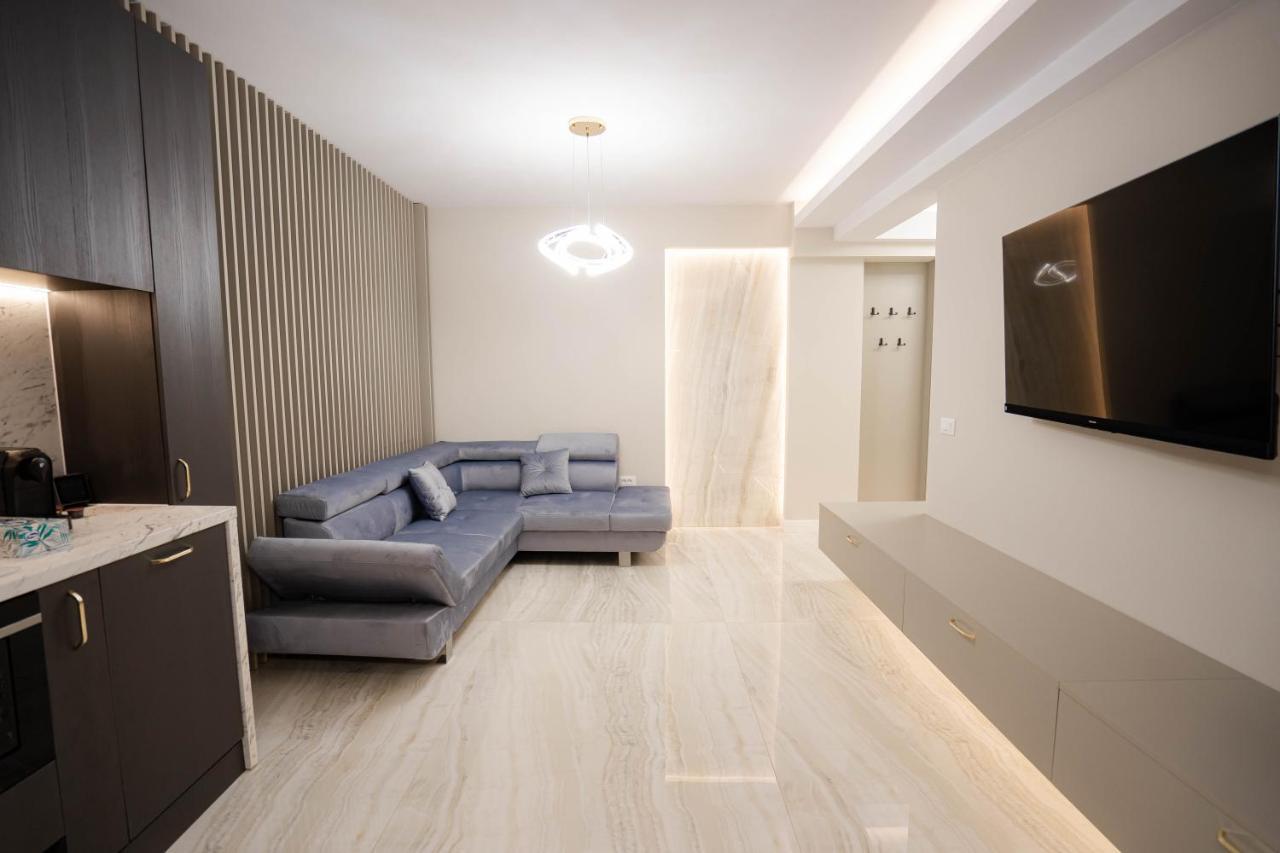 Deluxe Aparthotel Marwell Residence 苏恰瓦 外观 照片