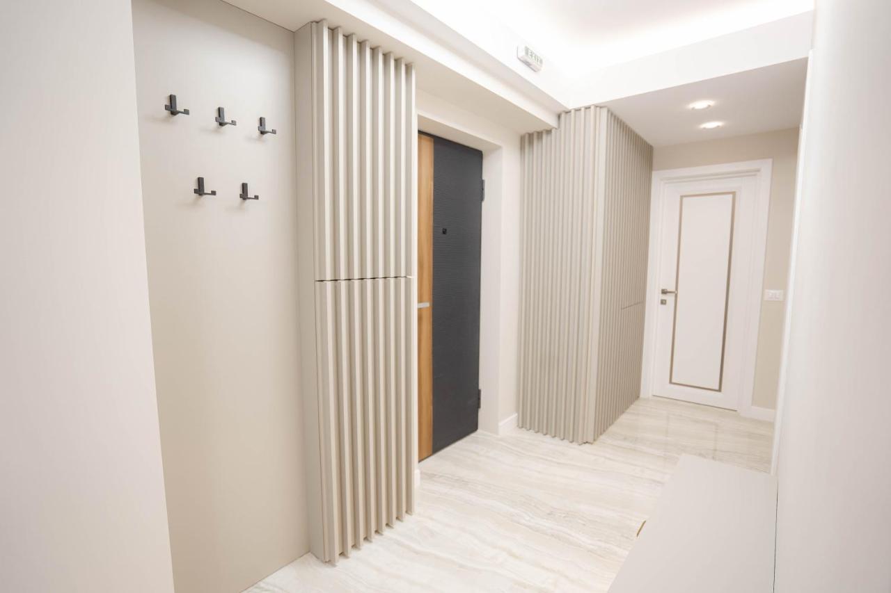 Deluxe Aparthotel Marwell Residence 苏恰瓦 外观 照片