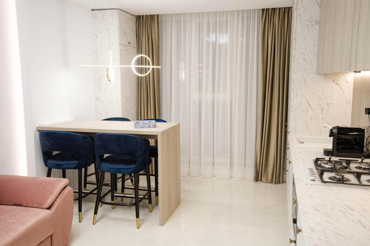 Deluxe Aparthotel Marwell Residence 苏恰瓦 外观 照片