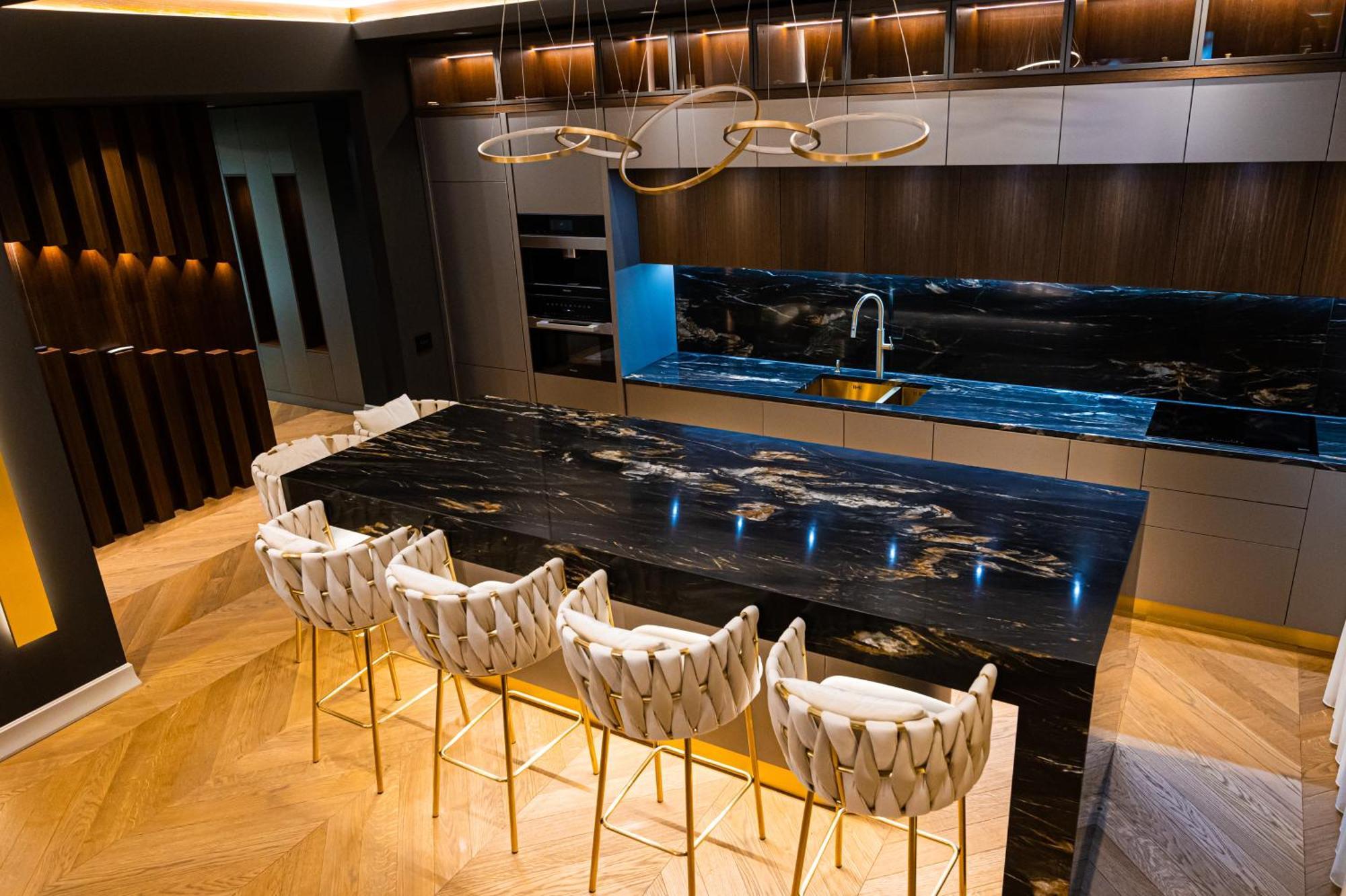 Deluxe Aparthotel Marwell Residence 苏恰瓦 客房 照片